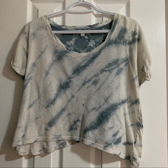 3 for $15 Forever 21 Teal Marble Pattern Crop Top - Picture 2 of 10